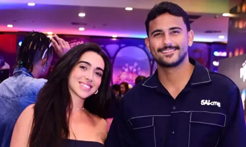 
				
					Pizane e Giovanna do 'BBB 24' vão juntos à pré-estreia de filme em SP
				
				