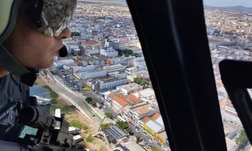 
				
					Polícia cumpre seis mandados de prisão em operação na Bahia
				
				