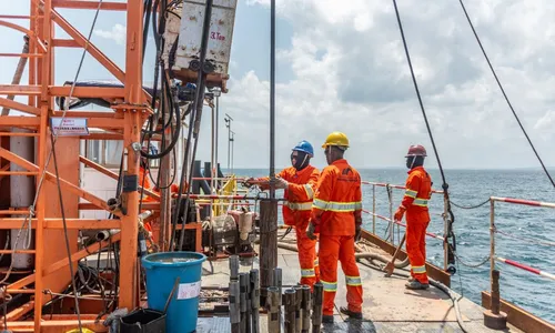 
				
					Ponte Salvador-Itaparica: 2ª balsa entra em operação para sondagem
				
				