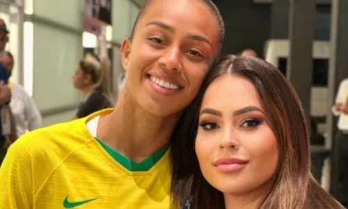 
				
					Quem é Adriana, atacante da Seleção Feminina nas Olimpíadas
				
				