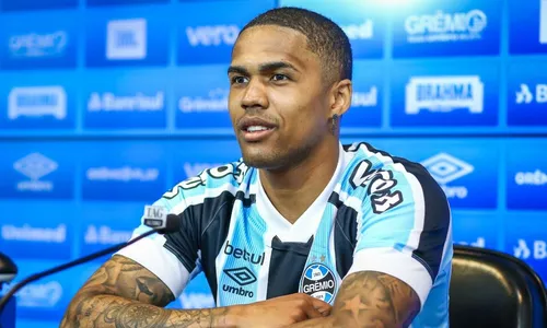 
				
					Quem é Douglas Costa? Jogador ex-Seleção abre conta no OnlyFans
				
				