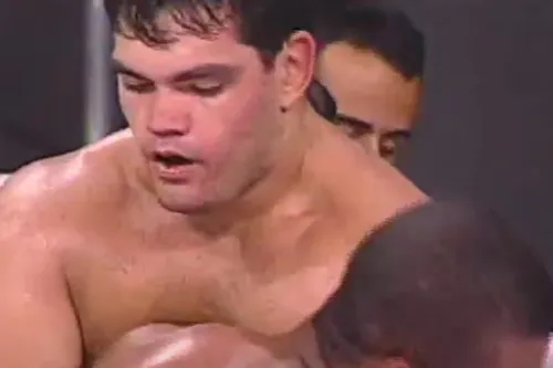 
				
					Quem era André Mussi, ex-lutador de MMA baiano que morreu em treino
				
				