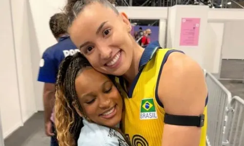 
				
					Gabi do Vôlei manda recado para Rebeca Andrade: 'Ensinar saltos novos'
				
				