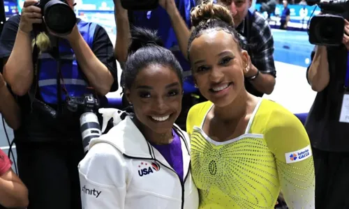 
				
					Rivais nas Olimpíadas, Simone Biles não segue Rebeca Andrade na web
				
				