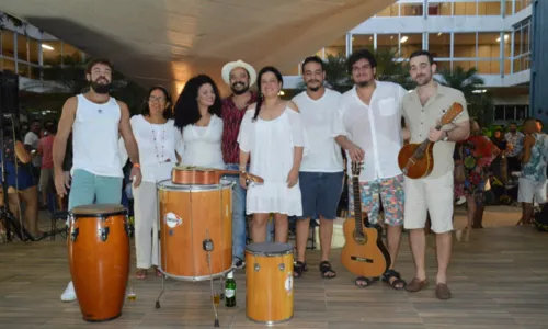 
				
					Roda de samba e axé: festival celebra centenário do sambista Batatinha
				
				