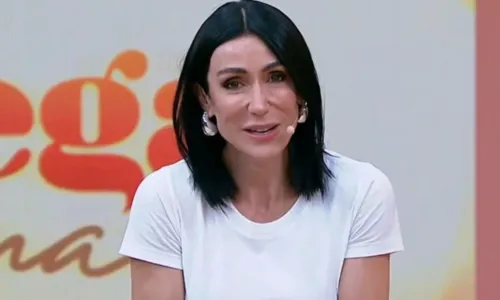 
					Record dá rasteira no SBT e contrata Paulo Mathias para 'A Fazenda 17'
				
				