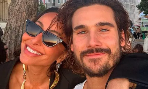 
				
					Sabrina Sato atualiza recuperação após perder bebê: 'Ainda com leite'
				
				