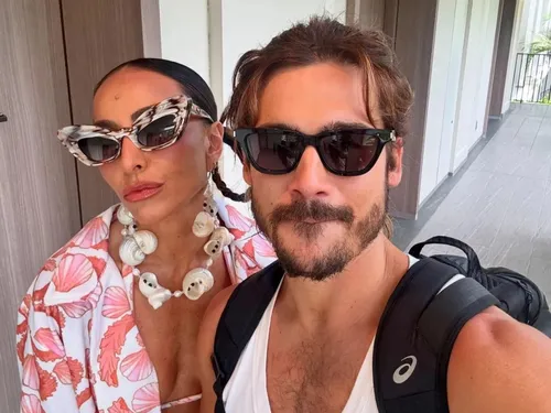 
				
					Nicolas Prattes revela se pretende casar com Sabrina Sato
				
				