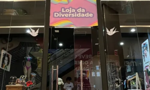 
				
					Shoppings oferecem serviços gratuitos para comunidade LGBT na Bahia
				
				