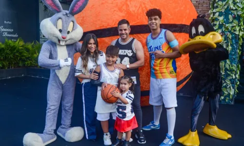 
				
					Simone Mendes celebra aniversário do filho com festão; veja fotos
				
				