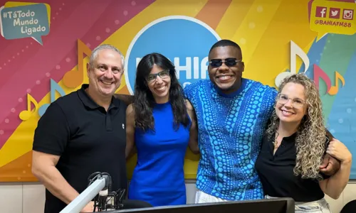 
				
					Spoiler! Escandurras revela música nova com Xanddy Harmonia; ouça
				
				