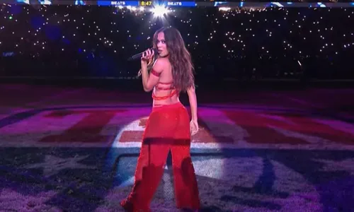 
				
					Street dance, funk e passinho: veja como foi show de Anitta na NFL
				
				