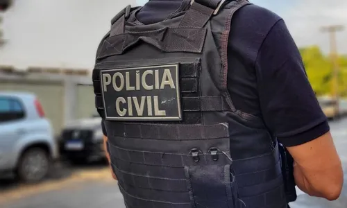 
				
					Estelionatário que aplicava golpes como advogado é preso em Salvador
				
				