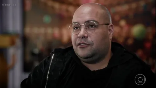 
					Tiago Abravanel comenta luto 1 ano após morte de Silvio: ‘Esqueço'
				
				