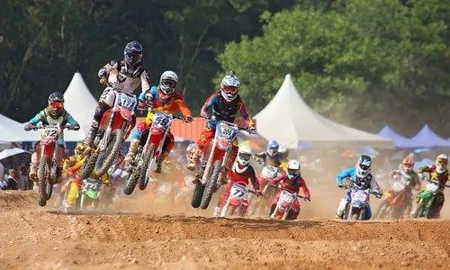 
				
					Trancoso recebe Campeonato de Motocross do Nordeste; veja data
				
				