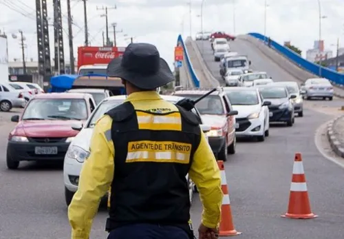 
				
					Trânsito de Feira de Santana será alterado neste domingo (15)
				
				