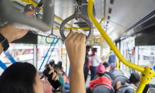 
				
					Ubatã: homem é preso por importunação sexual em ônibus
				
				