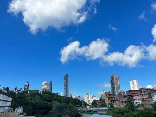 
				
					Vai chover? Veja previsão do tempo para o final de semana em Salvador
				
				