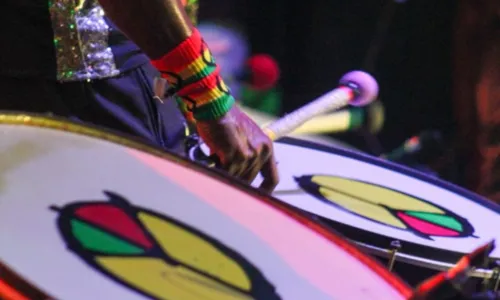 
				
					Olodum faz show em Salvador no Dia da África; saiba detalhes
				
				