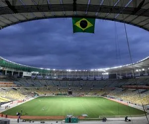 
				
					Vitória perde para o Bragantino e volta para a zona de rebaixamento
				
				