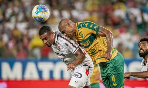 
				
					Vitória x Cuiabá: veja onde assistir ao vivo, arbitragem e escalações
				
				