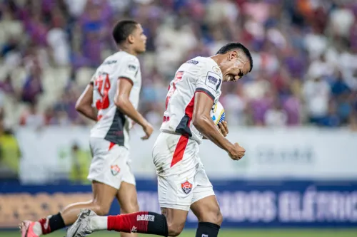 
				
					Vitória x Flamengo: veja onde assistir ao vivo, horário e escalações
				
				