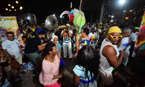 
				
					Volta dos Caboclos marca fim da celebração do 2 de Julho na Bahia
				
				