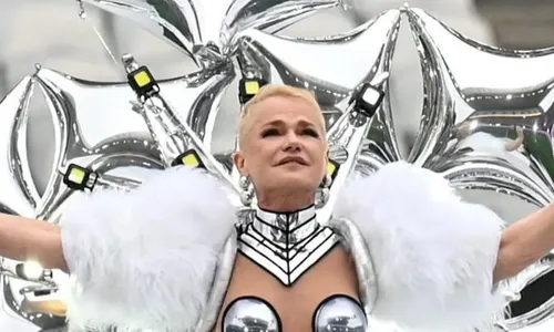 
				
					Xuxa Meneghel anuncia volta à música: 'Correr atrás do Grammy'
				
				