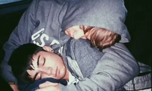 
				
					Zayn Malik adia primeira turnê após morte de Liam Payne
				
				