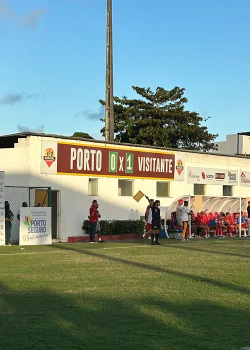 
				
					Colo-colo: conheça a história do time que parou o Vitória
				
				