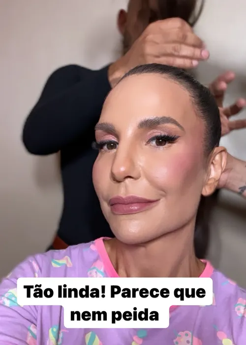 
				
					Ivete Sangalo relembra sufoco na escola e brinca: 'É o rabo'
				
				