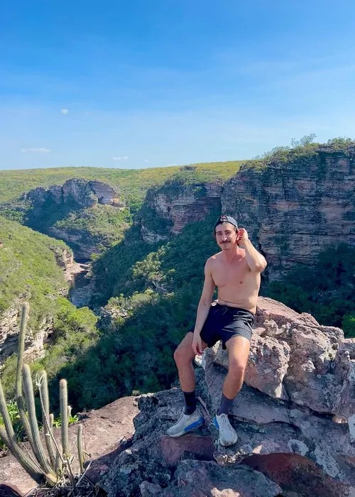 
				
					Johnny Massaro curte Chapada Diamantina com novo namorado; FOTOS
				
				