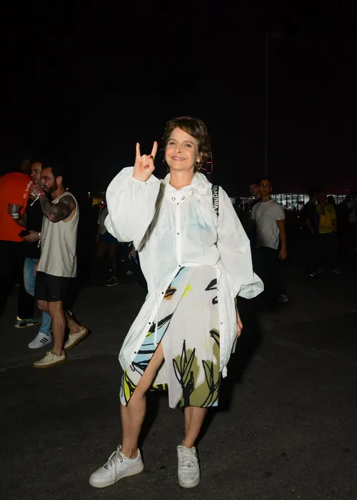 
				
					Rock in Rio 2024: confira famosos que marcaram presença no 1º dia
				
				