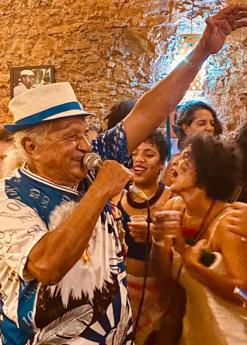 
				
					Salvador recebe 'Baile da Independência' com música e dança de salão
				
				