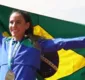 
                  Atleta mostra uniformes de atletismo do Brasil: 'Entregou tudo'