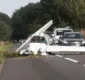 
                  Avião monomotor cai em estrada na Inglaterra; todos sobrevivem