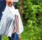 
                  Lei que obriga comércio a oferecer sacolas plásticas é sancionada