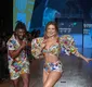 
                  Sheila Mello e Beto Jamaica relembram sucessos do 'É o Tchan' no SPFW