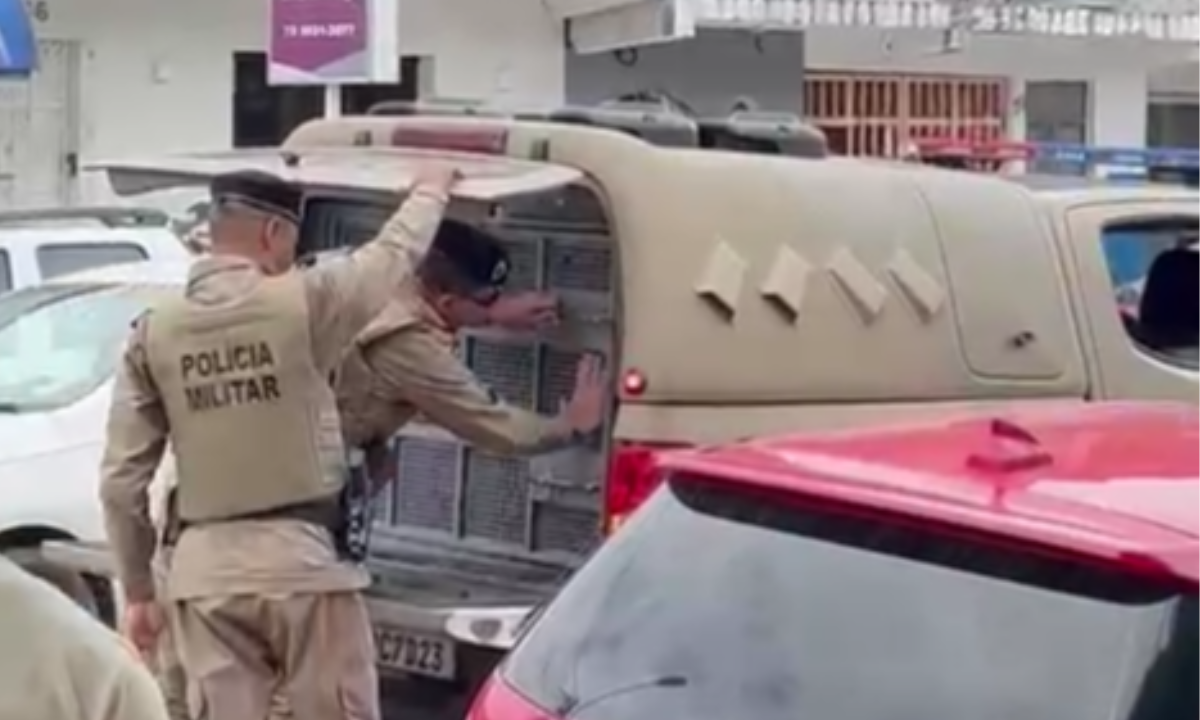 Candidato a vereador é conduzido à delegacia por boca de urna em Ipiaú