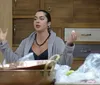 A Fazenda 16: Luana se revolta com banheiro sujo e peões culpam Gilsão