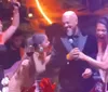 Belo e Gracyanne surgem juntos em festa e reação de Maraisa surpreende
