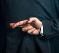 As mentiras que contamos para nós mesmos não mudam a realidade