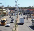 Homem morre atropelado enquanto caminhava em avenida de Salvador