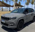 Testamos a versão 'Blackhawk' do Jeep Commander