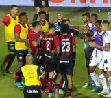Baianão: Ba-Vi tem confusão generalizada e onda de expulsões; assista