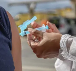 Bahia amplia vacinação contra a gripe para toda a população; confira