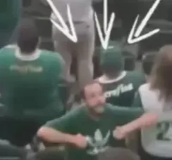 Racismo nosso de cada dia marca presença nas arquibancadas