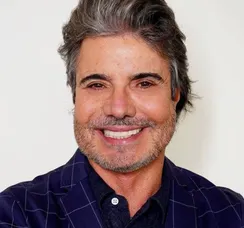 RedeTV! escolhe veterano às pressas após demitir Geraldo Luís