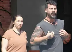 Enquete Power Couple: casal perde força após acusação de homofobia