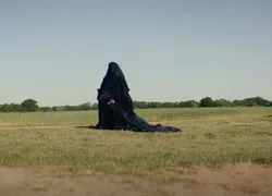 Novo terror da Blumhouse, 'A Mulher no Jardim' chega aos cinemas